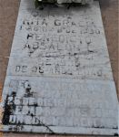 Lápida en Cripta descendientes Absalón Gracia.